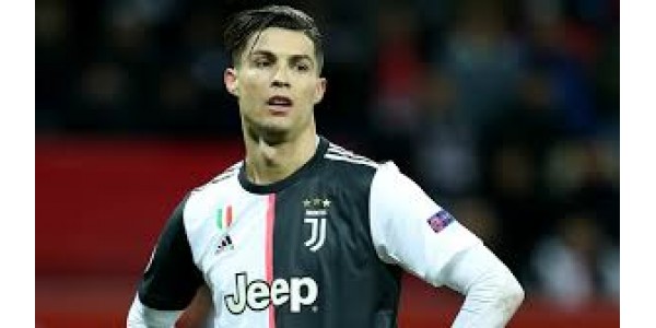 Ronaldo rejoint l'équipe
